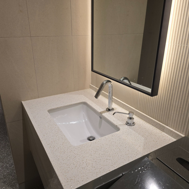 원홀 세면기용 센서수전(B-건전지식)_4906B 이미지